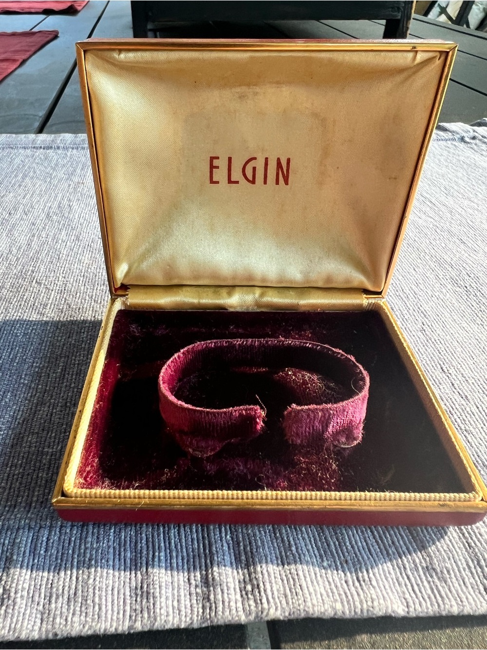 Elgin Vintage Watch Case (Burgundy)